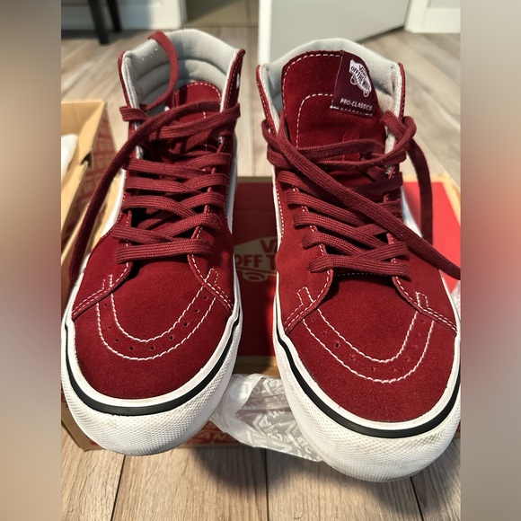 Men’s Vans Burgundy and Gray Sk8-Hi Sneakers - Picture 5 of 6
